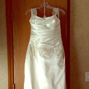 Ivory wedding dress